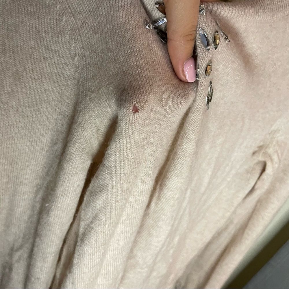 SAKS FIFTH AVENUE Black Label Embellished Cashmere Sweater In Beige- Size Medium - Picture 3 of 11